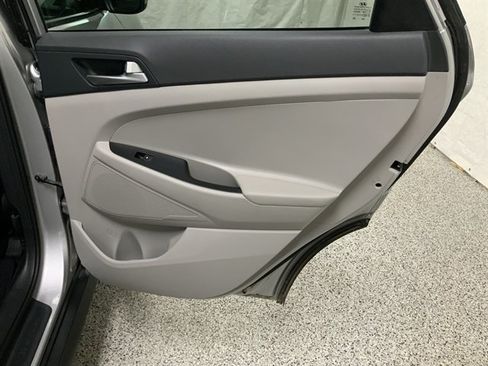 Used 2020 Hyundai Tucson SE AWD/4WD image 18