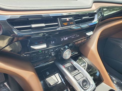 Certified 2023 Acura MDX FWD w/ Technology Package image 32