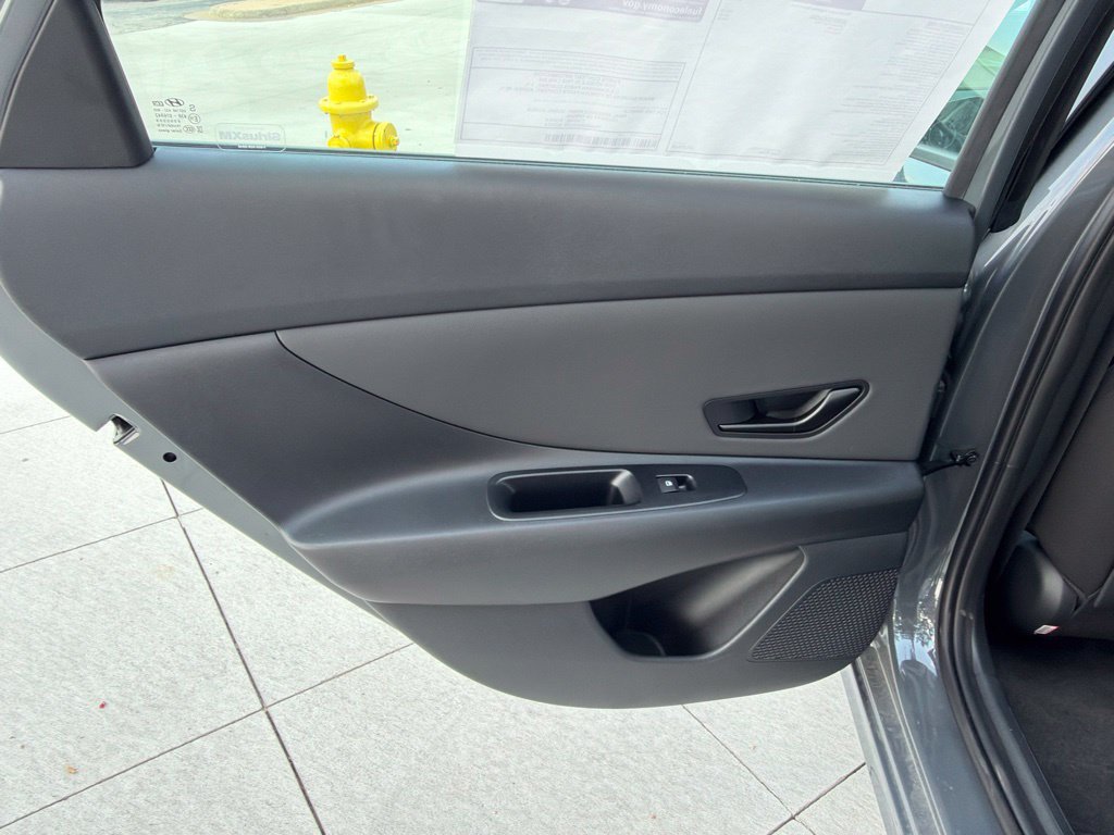 New 2026 Hyundai Elantra SEL FWD image 16
