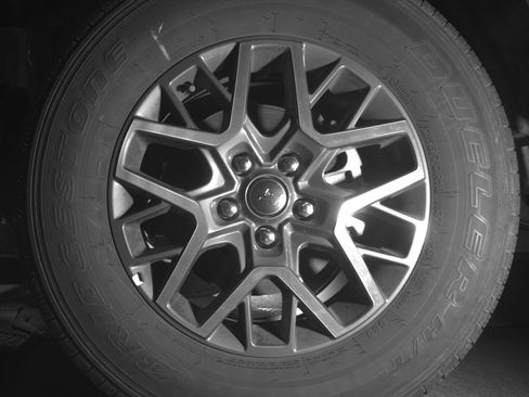 Used 2025 Jeep Wrangler Sahara image 11