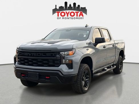 Used 2025 Chevrolet Silverado 1500 Custom Trail Boss w/ LPO, Dark Essentials Package image 7