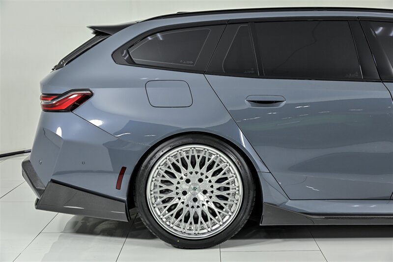 Used 2026 BMW M5 Touring AWD/4WD image 19