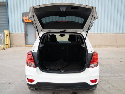 Used 2021 Chevrolet Trax LS w/ Tint and Cruise Package image 16