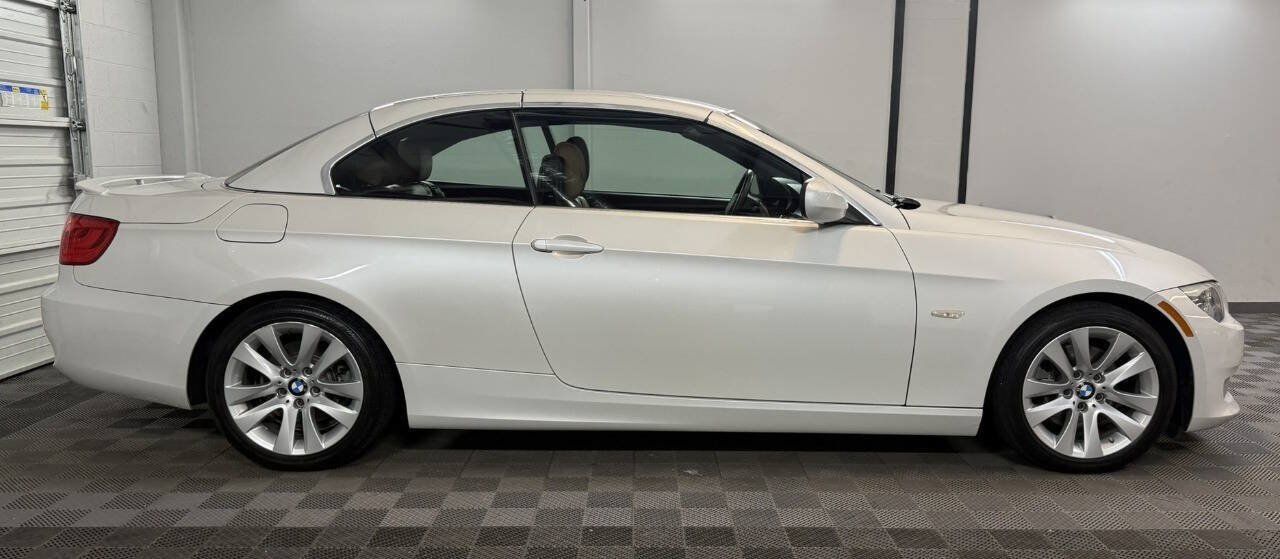 Used 2013 BMW 328i Convertible RWD image 3