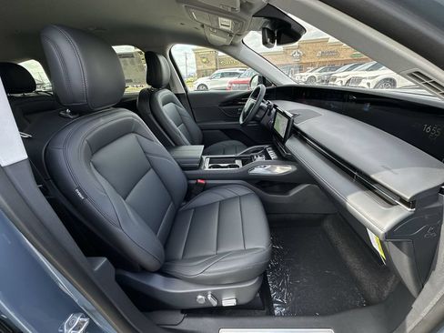 New 2026 Lincoln Nautilus Premier w/ Jet Appearance Package AWD/4WD image 24
