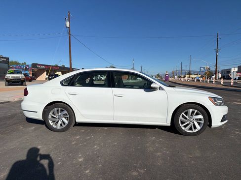 Used 2018 Volkswagen Passat 2.0T SE image 13