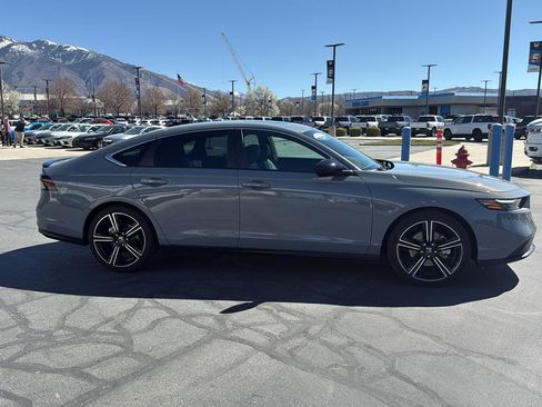 Used 2024 Honda Accord Sport image 7