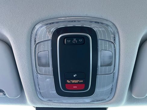 Used 2025 Hyundai Kona SEL image 17