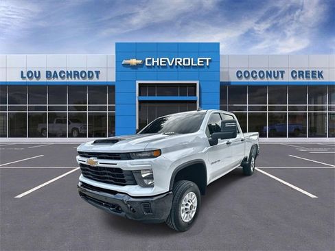 Used 2025 Chevrolet Silverado 2500 Custom w/ Custom Value Package image 4