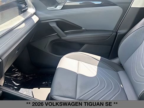 New 2026 Volkswagen Tiguan SE AWD/4WD image 37