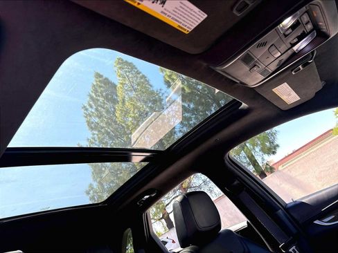Used 2019 Cadillac XT5 Platinum AWD/4WD image 24