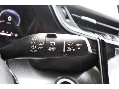 Used 2023 Jeep Grand Cherokee L Laredo RWD image 23