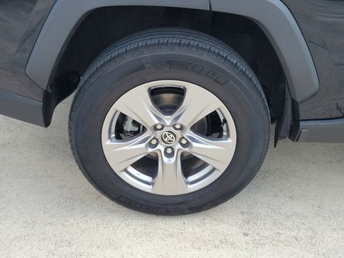 Certified 2023 Toyota RAV4 XLE w/ Convenience Package FWD image 8