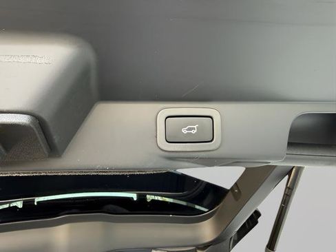 Used 2019 Land Rover Range Rover Sport HSE image 36