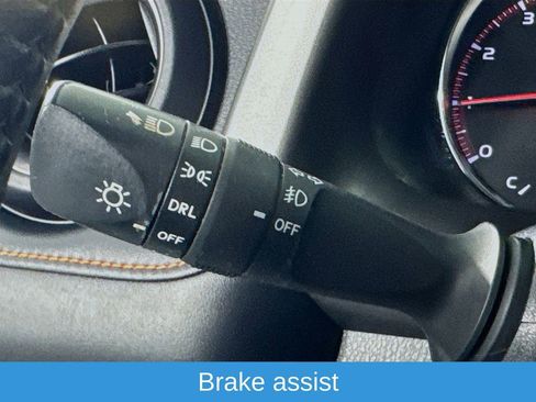 Used 2016 Toyota RAV4 SE image 13