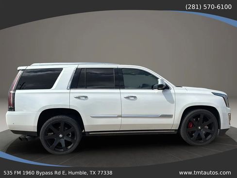 Used 2018 Cadillac Escalade Premium Luxury RWD image 8