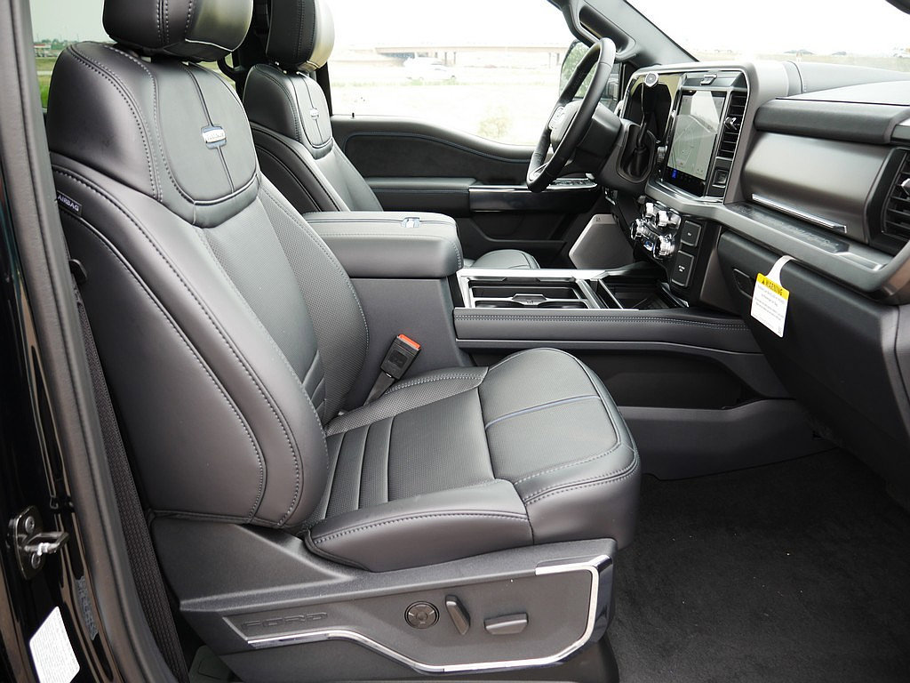 Used 2026 Ford F350 Platinum AWD/4WD image 35