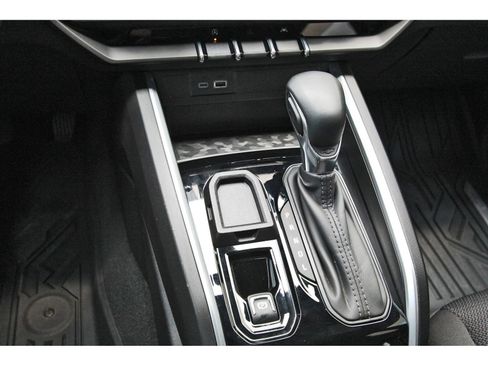 Used 2025 Chevrolet Colorado LT RWD image 27