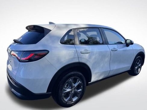 New 2026 Honda HR-V LX image 4