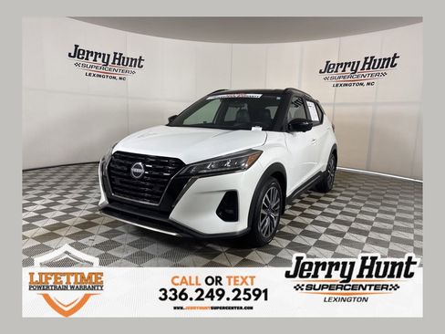 Used 2023 Nissan Kicks SR w/ SR Premium Package image 1