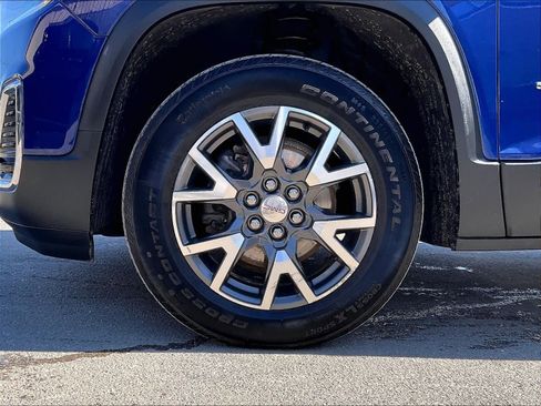 Used 2023 GMC Acadia SLE w/ Driver Convenience Package image 7