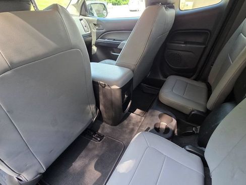 Used 2022 Chevrolet Colorado W/T w/ WT Convenience Package RWD image 25