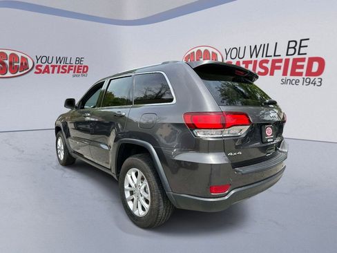 Used 2021 Jeep Grand Cherokee Laredo AWD/4WD image 4