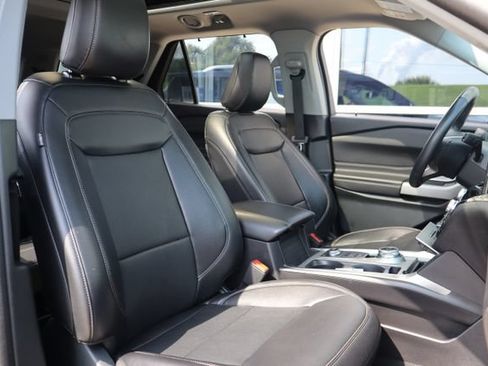 Certified 2024 Ford Explorer Limited w/ Limited Technology Package AWD/4WD image 42