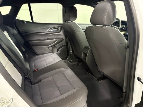 Used 2024 Chevrolet Trax RS w/ Driver Confidence Package image 17