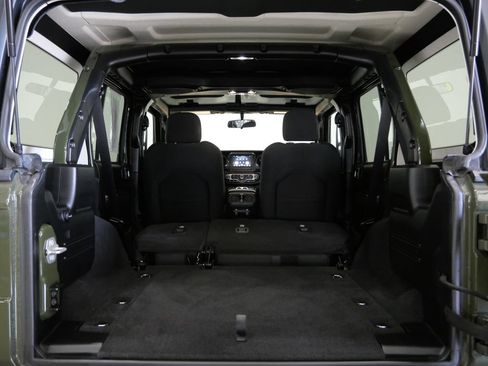 Used 2023 Jeep Wrangler Unlimited Sport AWD/4WD image 27