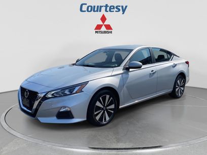 Used 2021 Nissan Altima 2.5 SV