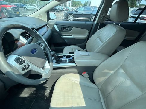 Used 2014 Ford Edge Limited w/ Equipment Group 302A AWD/4WD image 8