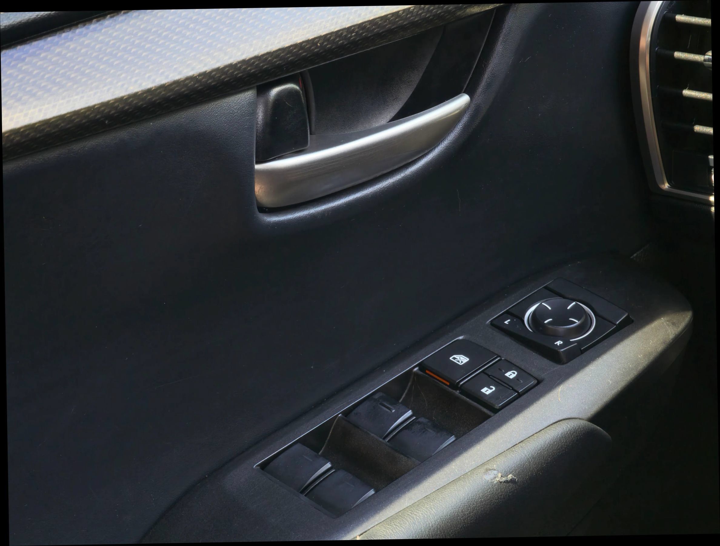 Used 2016 Lexus NX 200t AWD w/ Premium Package image 18