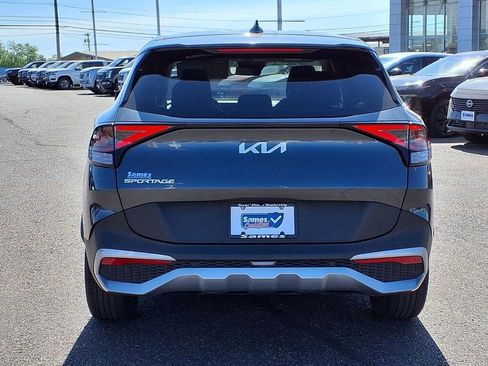 Used 2023 Kia Sportage EX image 6