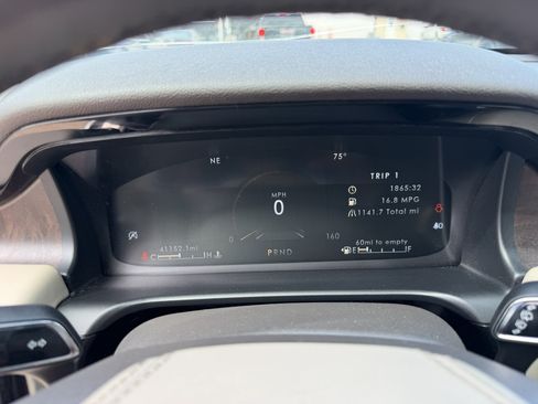 Used 2020 Lincoln Aviator Reserve RWD image 9