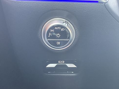 Certified 2023 Mercedes-Benz C 300 Sedan image 25