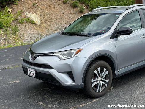 Used 2017 Toyota RAV4 LE w/ All Weather Liner Package AWD/4WD image 34