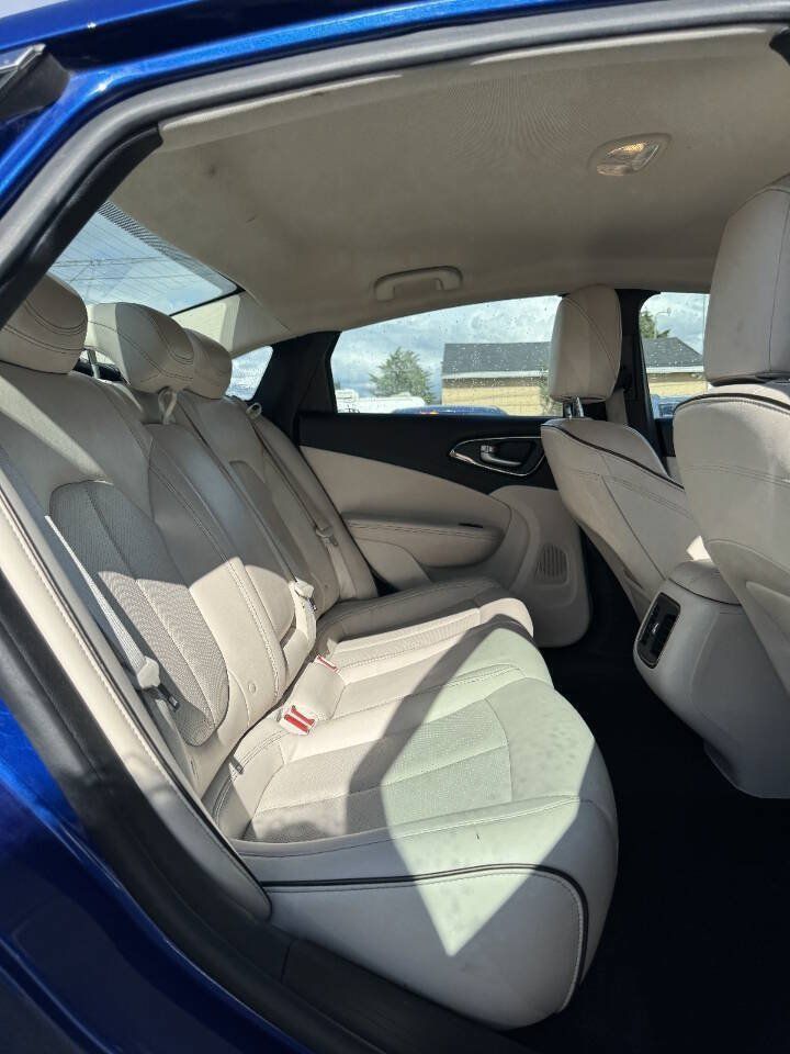 Used 2015 Chrysler 200 C w/ Navigation & Sound Group I FWD image 9