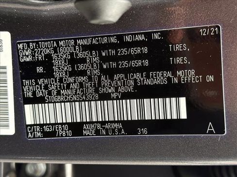 Certified 2022 Toyota Highlander XLE image 27
