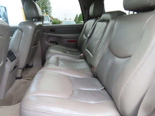 Used 2004 GMC Yukon Denali AWD/4WD image 31