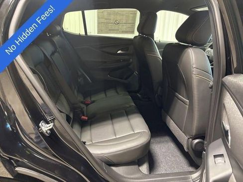 New 2026 Buick Envista Avenir image 18