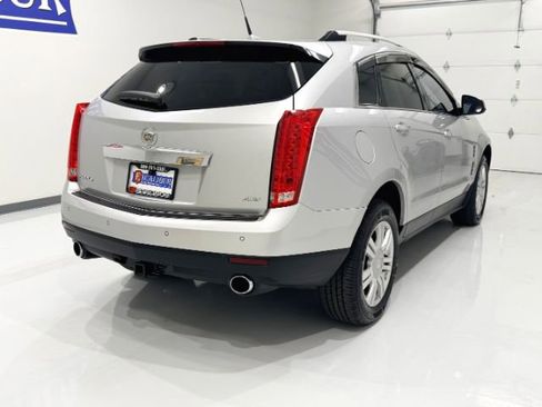 Used 2010 Cadillac SRX Luxury AWD/4WD image 11