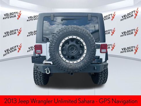 Used 2013 Jeep Wrangler Unlimited Sahara w/ Connectivity Group AWD/4WD image 4