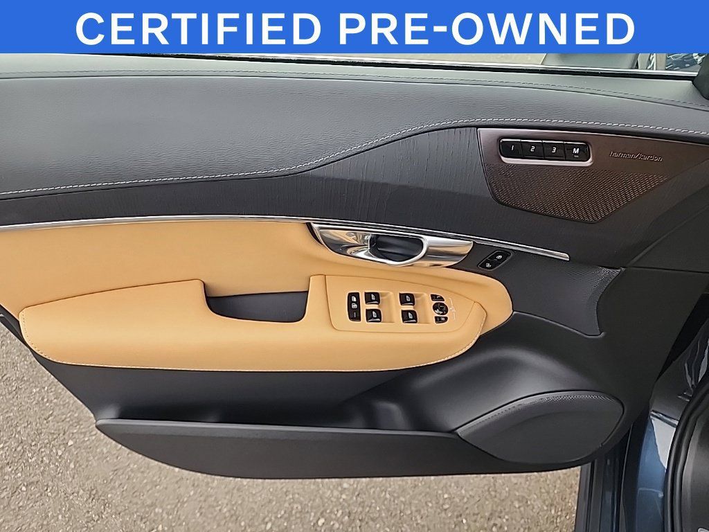 Used 2025 Volvo XC90 B5 Ultra w/ Protection Package Premier AWD/4WD image 10