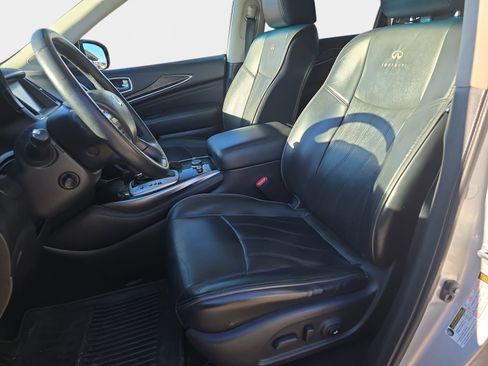 Used 2013 INFINITI JX35 AWD w/ Premium Pkg image 17