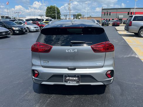 Used 2022 Kia Niro EX Premium FWD image 10