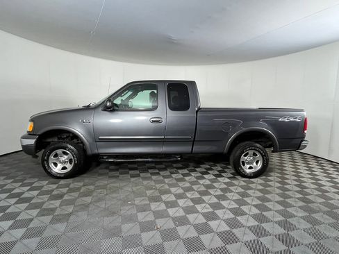 Used 2003 Ford F150 XL image 9