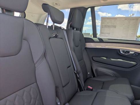 New 2026 Volvo XC90 T8 Plus w/ Protection Package Premier AWD/4WD image 13