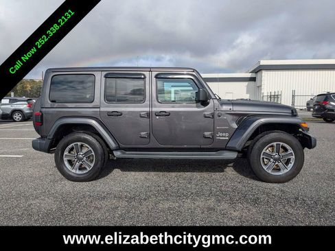 Used 2020 Jeep Wrangler Unlimited Sahara image 2