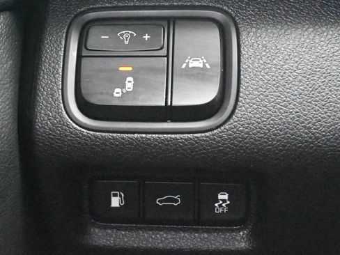 Used 2019 Kia Optima S image 12